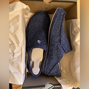 OluKai Moloa Hulu Men’s loafer in trench blue